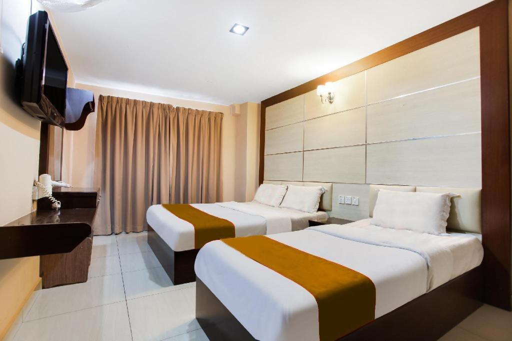 Sejati Hotel Sitiawan Luaran gambar